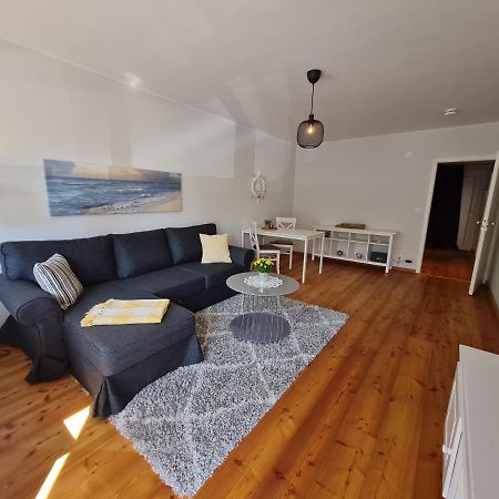 Wohnung Fleethoern - Zentral, Ruhig, Mit Parkplatz Und Balkon Kiel Esterno foto