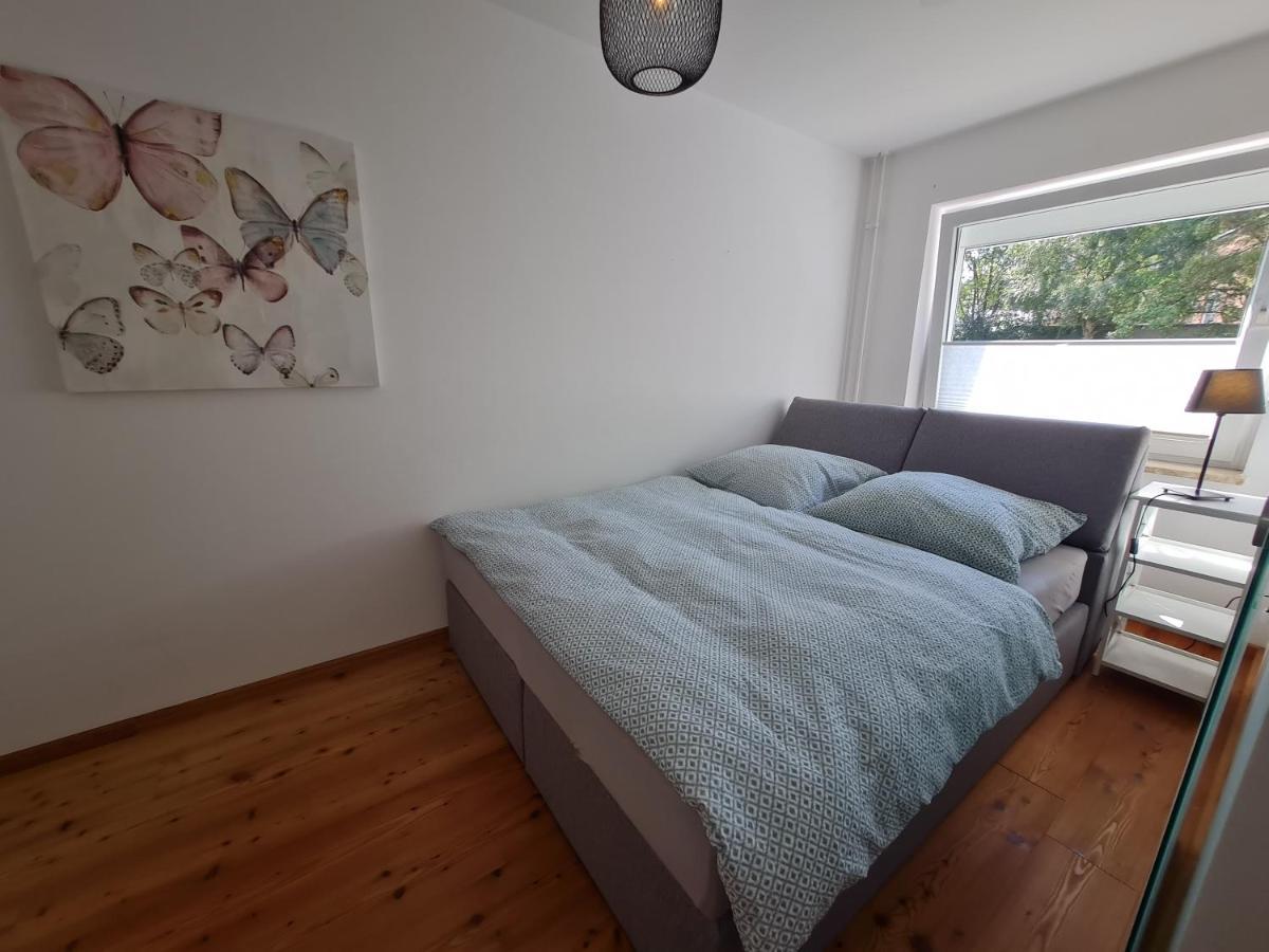 Wohnung Fleethoern - Zentral, Ruhig, Mit Parkplatz Und Balkon Kiel Esterno foto