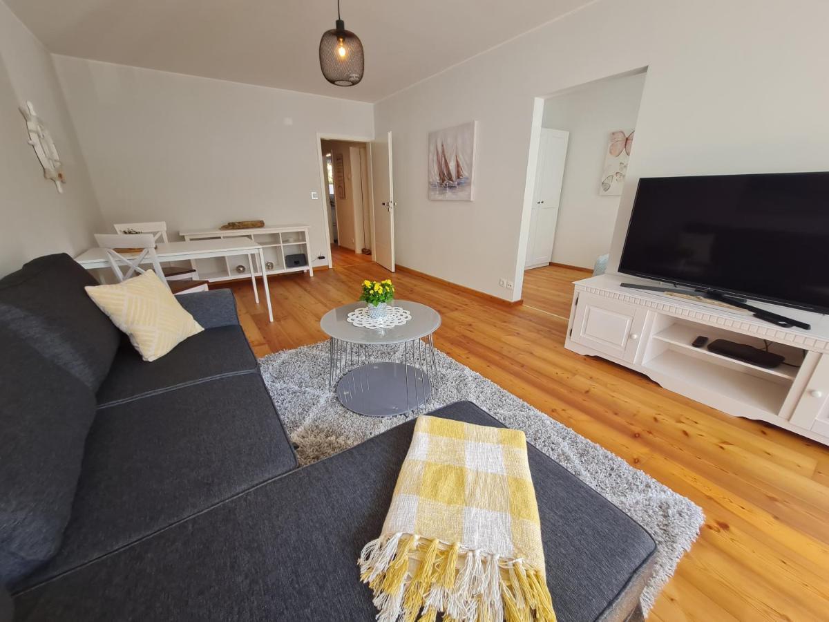 Wohnung Fleethoern - Zentral, Ruhig, Mit Parkplatz Und Balkon Kiel Esterno foto